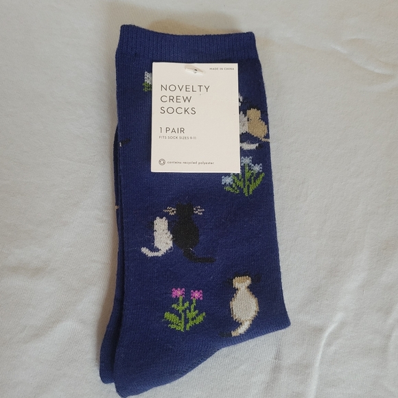 Cat and Flamingo Themed Sock Bundle - Picture 5 of 11